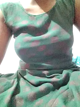 Snapshot of rituporna2004 chatting on 01.18.26 rituporna2004 online show from 01.18.26