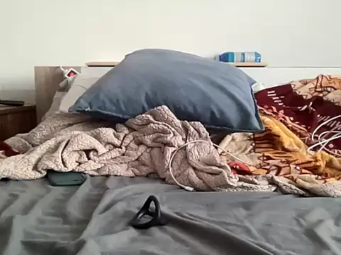 Snapshot of jakle8inch chatting on 11.06.25 jakle8inch online show from 11.06.25