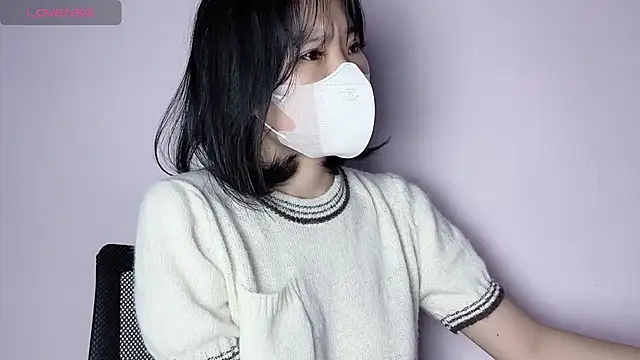 Baenee online show from 10.29.25