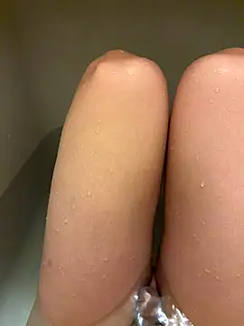 matu050556 online show from 11.17.25