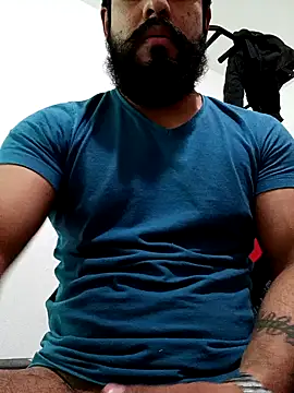 Snapshot of HombreS3n chatting on 12.29.24 HombreS3n online show from 12.29.24