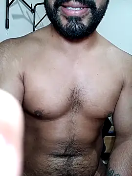 Snapshot of HombreS3n chatting on 10.09.25 HombreS3n online show from 10.09.25