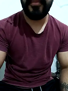 Snapshot of HombreS3n chatting on 10.21.25 HombreS3n online show from 10.21.25