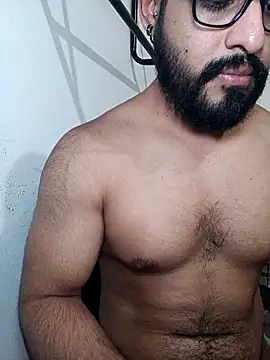 Snapshot of HombreS3n chatting on 10.31.25 HombreS3n online show from 10.31.25