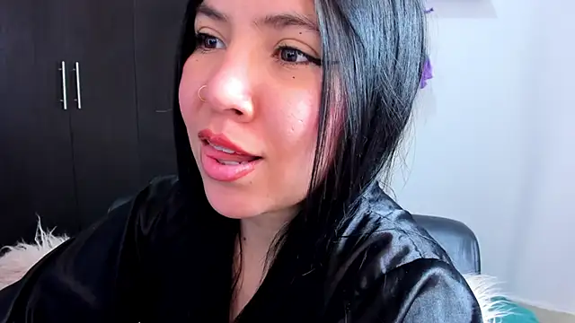 Snapshot of AilynRed chatting on 03.08.25 AilynRed online show from 03.08.25