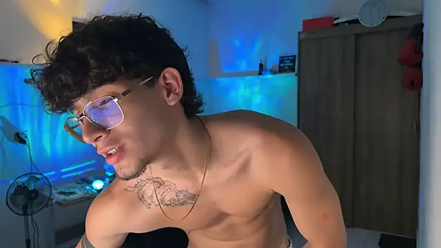 Kisan Smith online show from 02.13.26