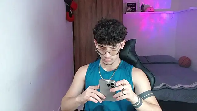 Kisan Smith online show from 03.12.26