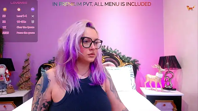 FoxxyClarise online show from 01.14.26