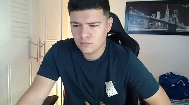 Snapshot of Plug_Control chatting on 12.03.24 Plug Control online show from 12.03.24