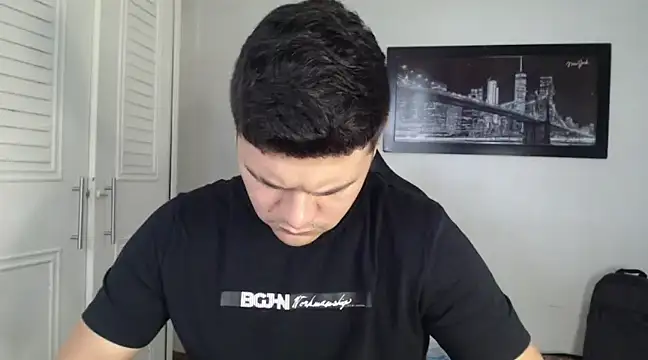 Snapshot of Plug_Control chatting on 12.07.24 Plug Control online show from 12.07.24