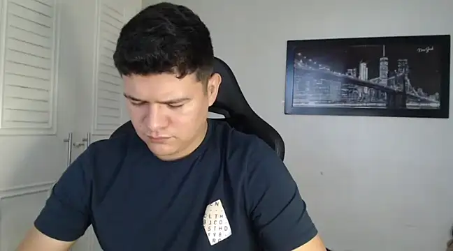 Snapshot of Plug_Control chatting on 12.10.24 Plug Control online show from 12.10.24