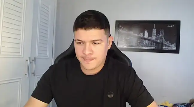 Snapshot of Plug_Control chatting on 01.03.25 Plug Control online show from 01.03.25