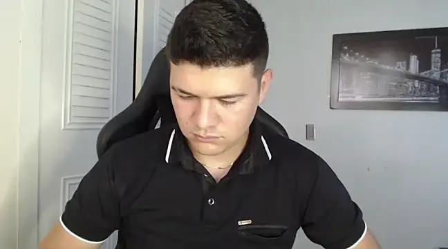 Snapshot of Plug_Control chatting on 01.08.25 Plug Control online show from 01.08.25