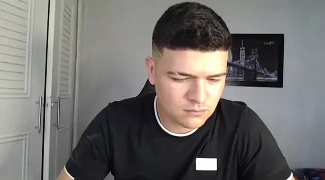 Snapshot of Plug_Control chatting on 01.09.25 Plug Control online show from 01.09.25