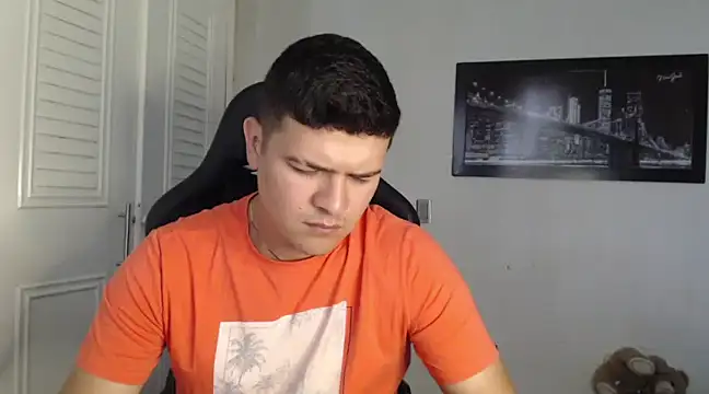 Snapshot of Plug_Control chatting on 01.17.25 Plug Control online show from 01.17.25