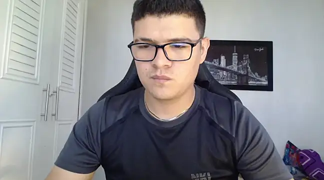 Snapshot of Plug_Control chatting on 01.30.25 Plug Control online show from 01.30.25