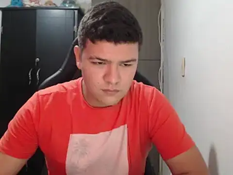 Snapshot of Plug_Control chatting on 02.27.25 Plug Control online show from 02.27.25