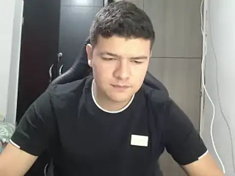 Snapshot of Plug_Control chatting on 03.02.25 Plug Control online show from 03.02.25