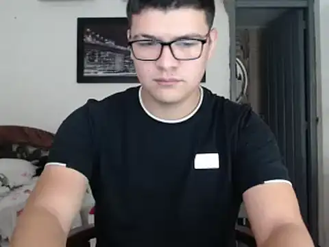 Snapshot of Plug_Control chatting on 03.13.25 Plug Control online show from 03.13.25