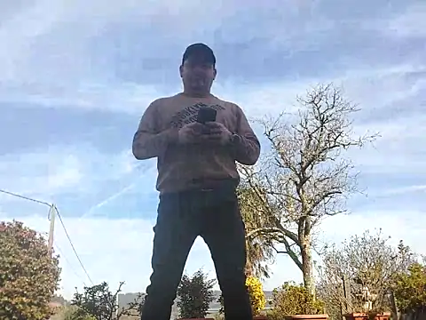 Jose HotLatino online show from 02.23.26