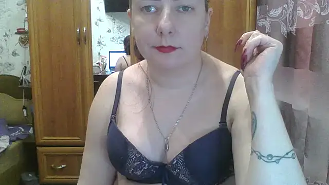 Snapshot of SophieNightAh chatting on 01.25.25 SophieNightAh online show from 01.25.25