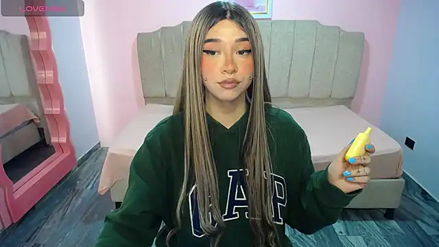 Snapshot of annbones_ch chatting on 01.28.25 annbones ch online show from 01.28.25