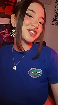 Snapshot of annbones_ch chatting on 12.13.25 annbones ch online show from 12.13.25