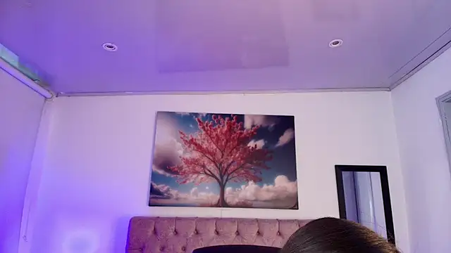 Julianaa Castro  online show from 02.12.26