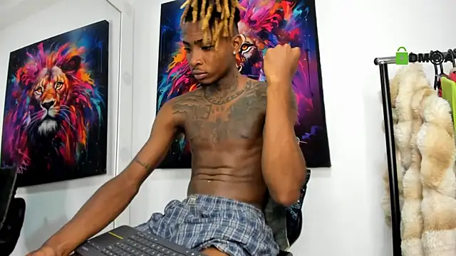 Snapshot of Pantera_black_21 chatting on 12.07.24 Pantera black 21 online show from 12.07.24