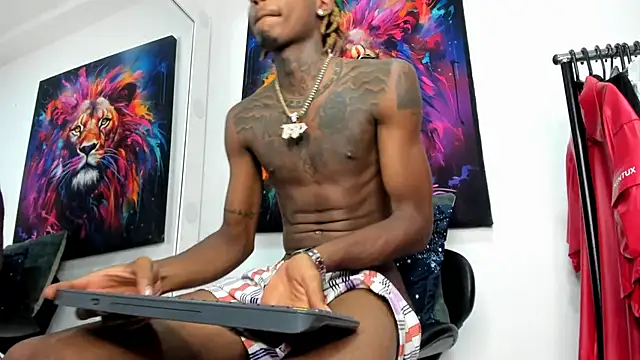 Snapshot of Pantera_black_21 chatting on 12.14.24 Pantera black 21 online show from 12.14.24