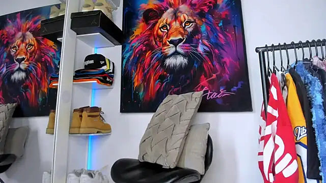 Snapshot of Pantera_black_21 chatting on 10.20.25 Pantera black 21 online show from 10.20.25