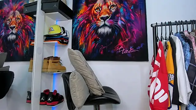 Snapshot of Pantera_black_21 chatting on 10.21.25 Pantera black 21 online show from 10.21.25