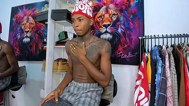 Snapshot of Pantera_black_21 chatting on 10.27.25 Pantera black 21 online show from 10.27.25