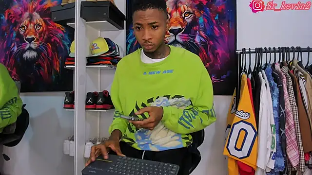 Snapshot of Pantera_black_21 chatting on 11.05.25 Pantera black 21 online show from 11.05.25