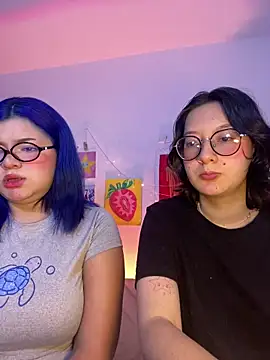 Snapshot of Gaby_Danna chatting on 05.26.26 Gaby Danna online show from 05.26.26