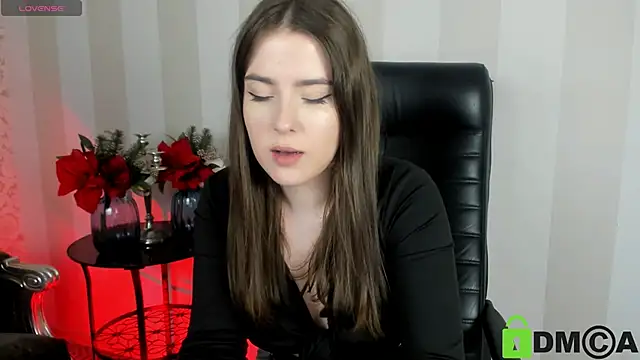 Snapshot of Haley_Gars chatting on 10.05.25 Haley Gars online show from 10.05.25