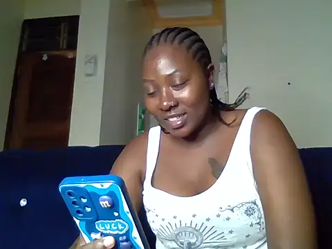 Snapshot of choco_dimples chatting on 02.08.25 choco dimples online show from 02.08.25