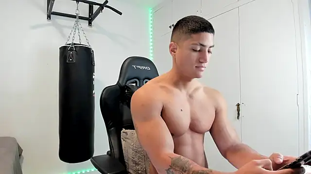 dan01  online show from 04.09.26