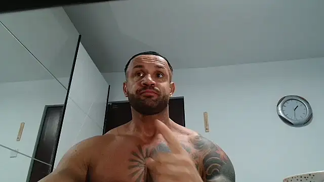 Magnificmuscles89 online show from 04.11.26