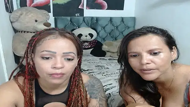 Snapshot of manzanahot9 chatting on 01.11.25 manzanahot9 online show from 01.11.25