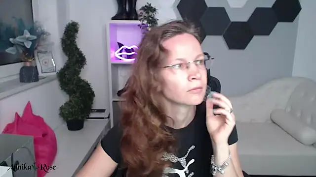 AnnikaRose online show from 03.01.25