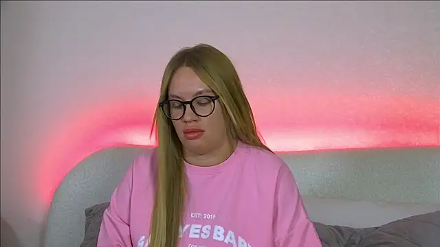 MariaNeumann online show from 01.25.25