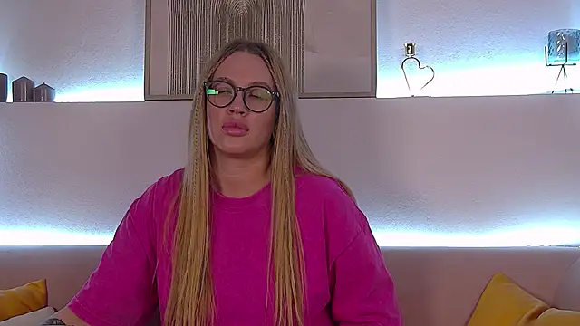 MariaNeumann online show from 01.28.25