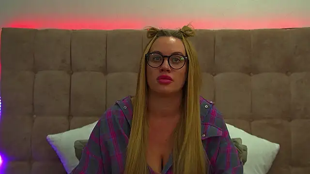 MariaNeumann online show from 01.29.25