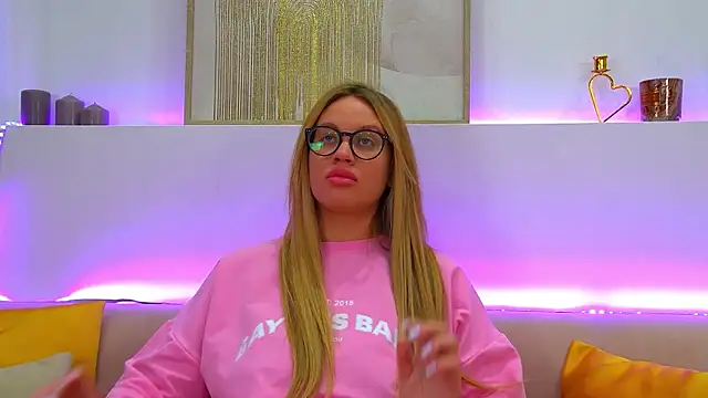 MariaNeumann online show from 02.09.25