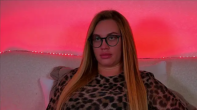 MariaNeumann online show from 02.11.25