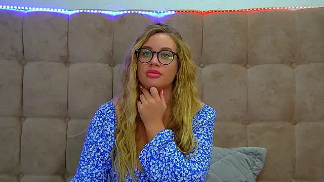 MariaNeumann online show from 03.13.25