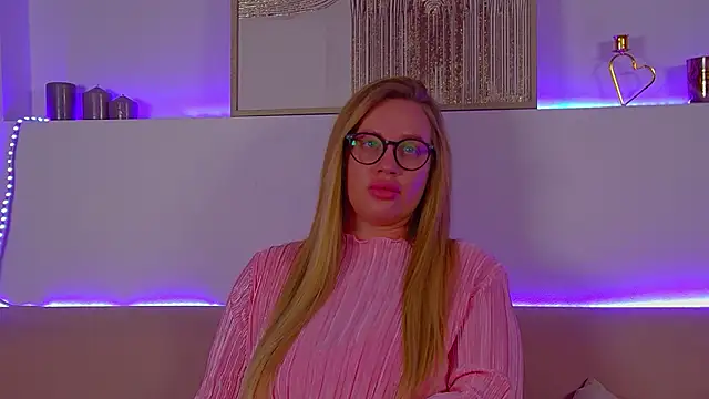 MariaNeumann online show from 03.16.25