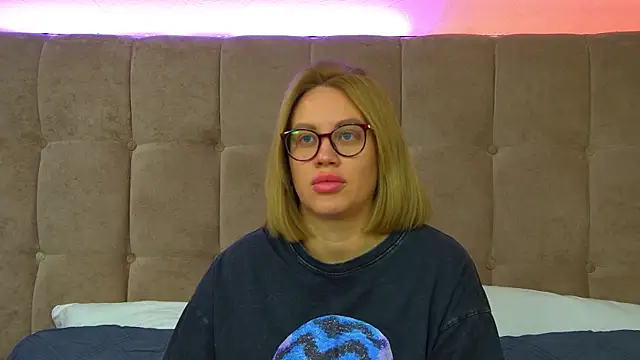 MariaNeumann online show from 09.19.25