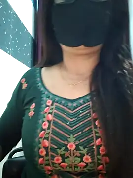 Aishwaryaa 69 online show from 03.18.25